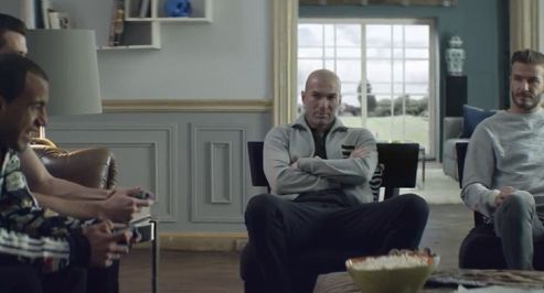 Zidane, Beckham, Bale i Moura w domowym meczu reklamują Adidasa (wideo)
