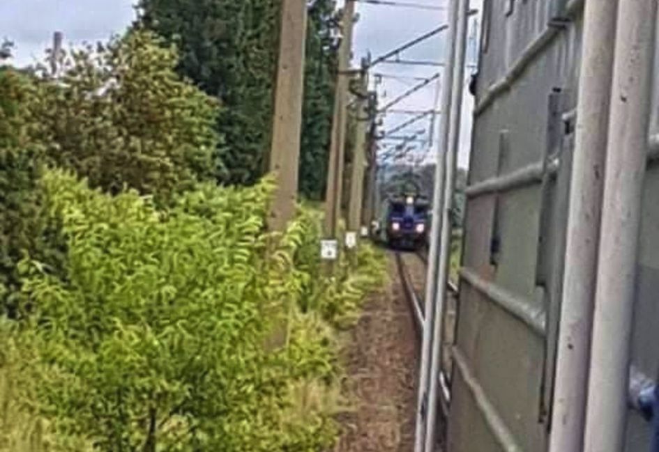 Zachodniopomorskie. O krok od tragedii. Dwa pociągi pędziły na siebie (Zdjęcie: Facebook.com/Piotr Rachwalski - Komunikacja Zastępcza)