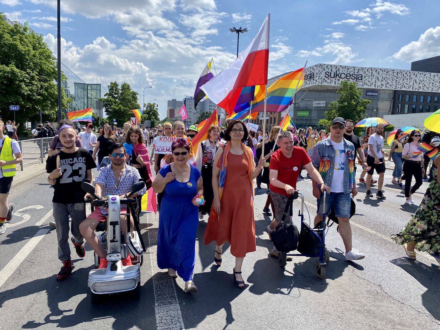 Polowanie na Marszu Równości w Łodzi. "Uderzyli moją głową o ścianę"