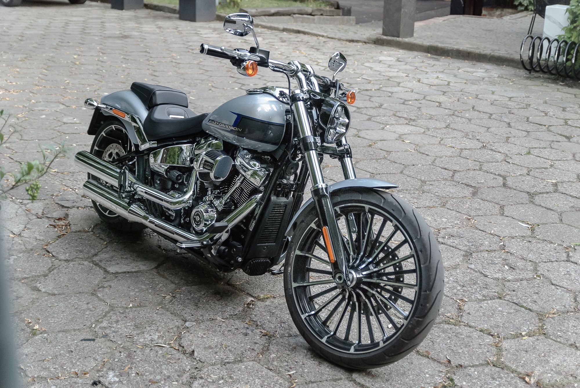 Harley-Davidson Breakout