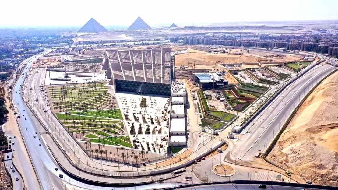 Otwarcie Wielkiego Muzeum Egipskiego w Gizie przełożone