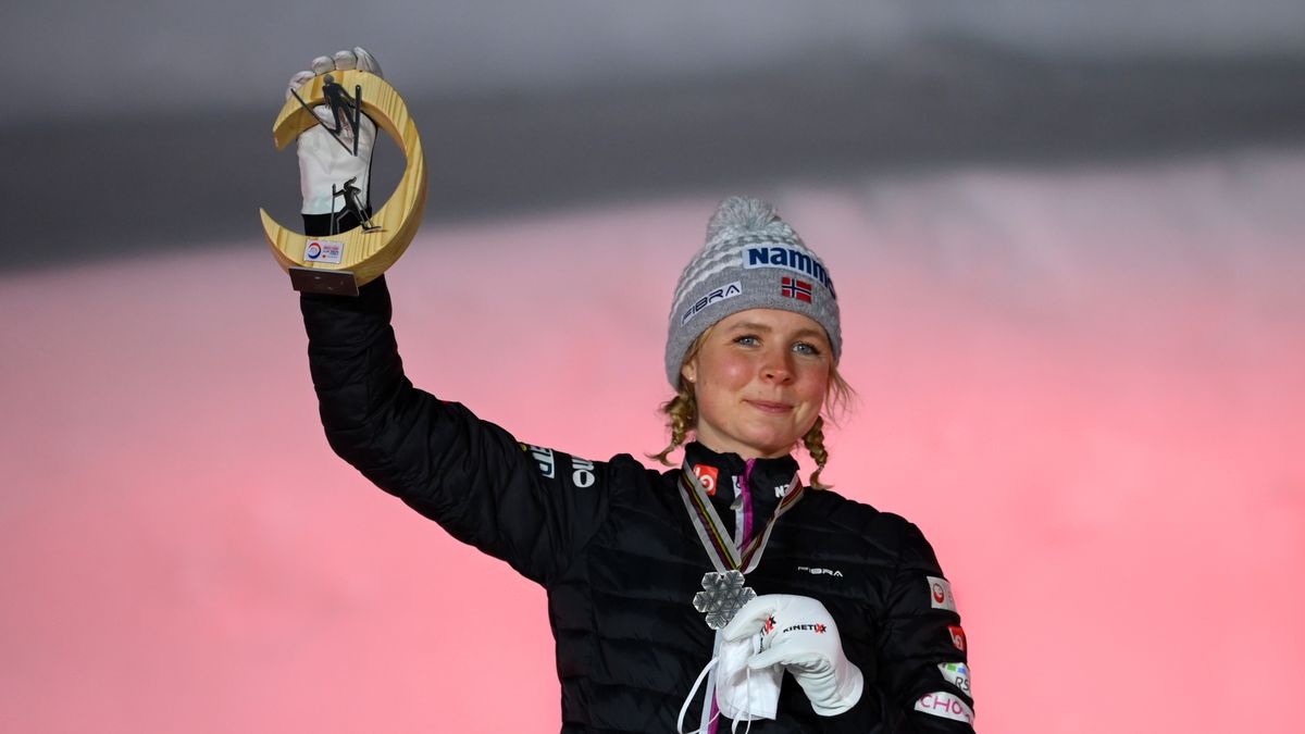 OBERSTDORF, GERMANY - FEBRUARY 25: Silver medalist Maren Lundby of Norway celebrates during the medal ceremony for the Women's Ski Jumping HS106 at the FIS Nordic World Ski Championships Oberstdorf at Schattenberg on February 25, 2021 in Oberstdorf, Germany. (Photo by Matthias Hangst/Getty Images)