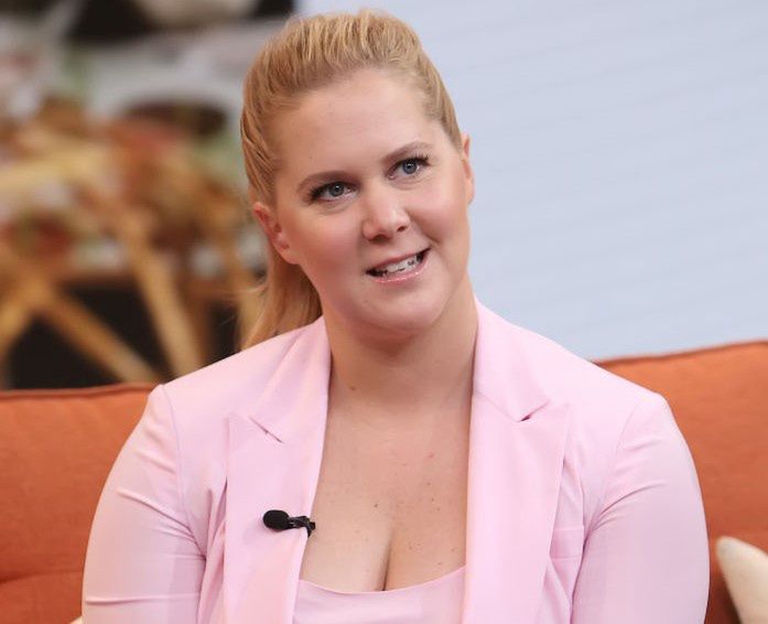 Amy Schumer przyznała się do zabiegu liposukcji. "W końcu czuję się dobrze"