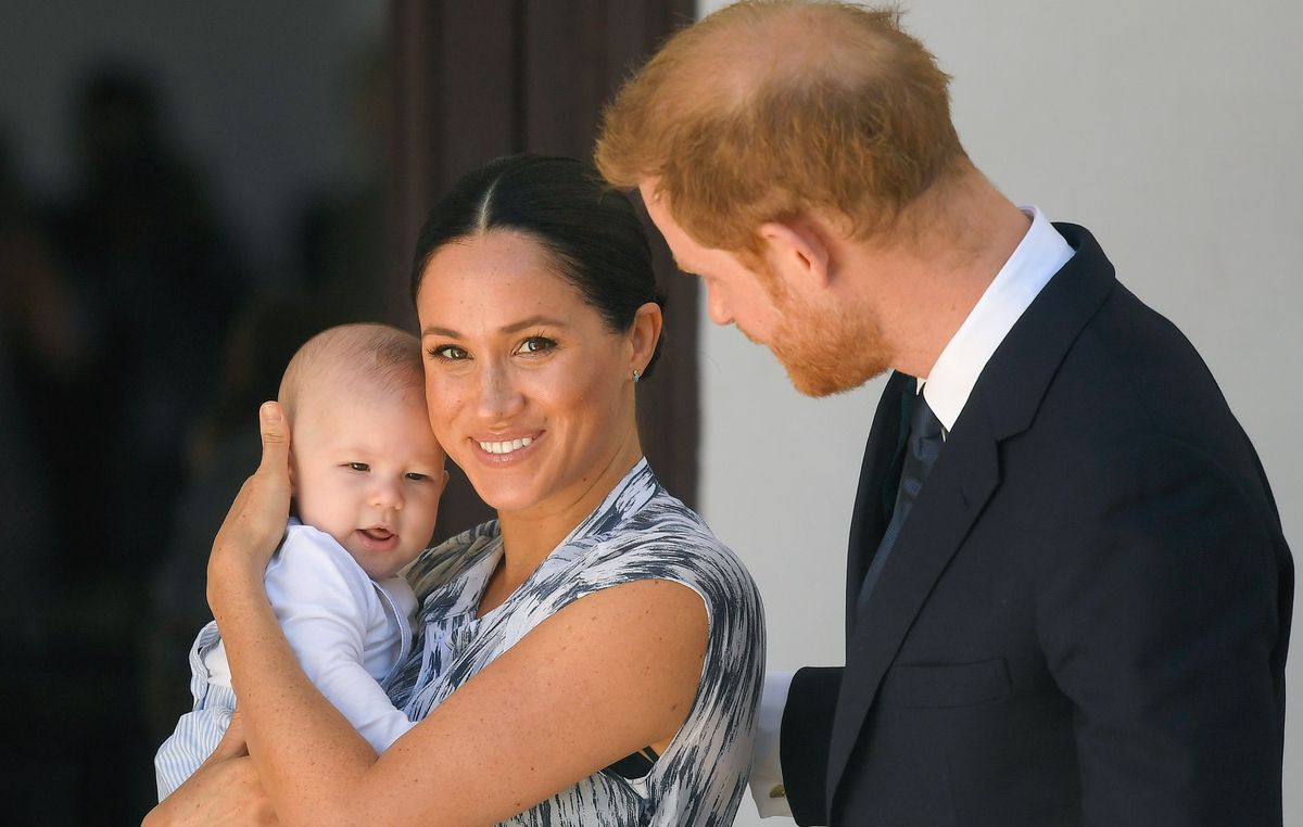 Meghan i Harry mają problem z dzieckiem? Archie zaczął chodzić na terapię