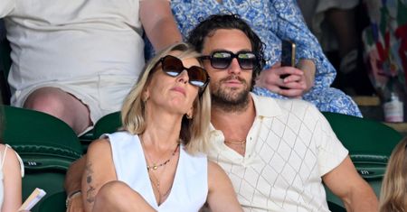 Pokazali się na Wimbledonie. Okazywali sobie czułości na trybunach