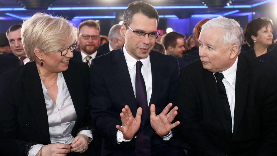 Julia Przyłębska, Michał Karnowski i Jarosław Kaczyński podczas Gali Człowieka Wolności 2017 zorganizowanej przez tygodnik "Sieci"