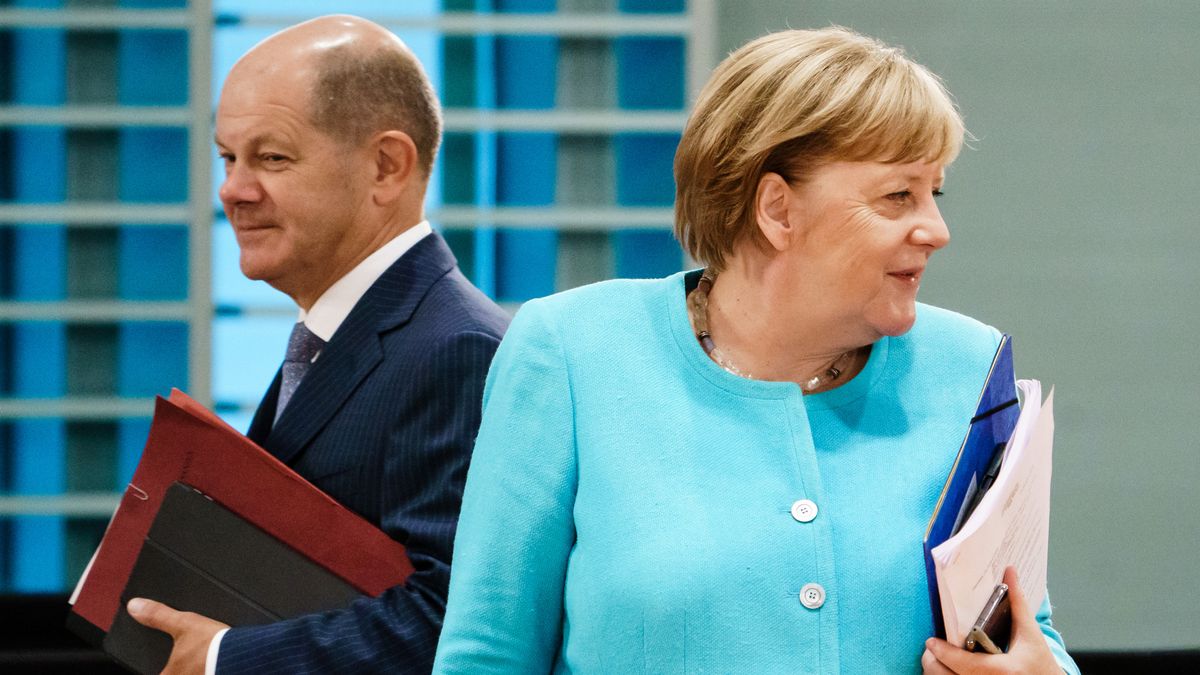 Olaf Scholz i Angela Merkel