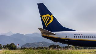 Awaria Boeinga 737-800 Ryanair. Co ustalają śledczy ws. silnika?