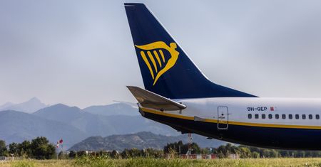 Awaria Boeinga 737-800 Ryanair. Co ustalają śledczy ws. silnika?