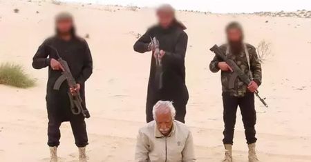 Przerażające nagranie z Egiptu. ISIS ostrzega chrześcijan