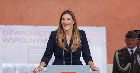 Prezydent wraca do SAFE 0 proc. MON odpowiada