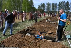Rosja. Niecodzienny konkurs w Nowosybirsku: kopanie grobów na czas