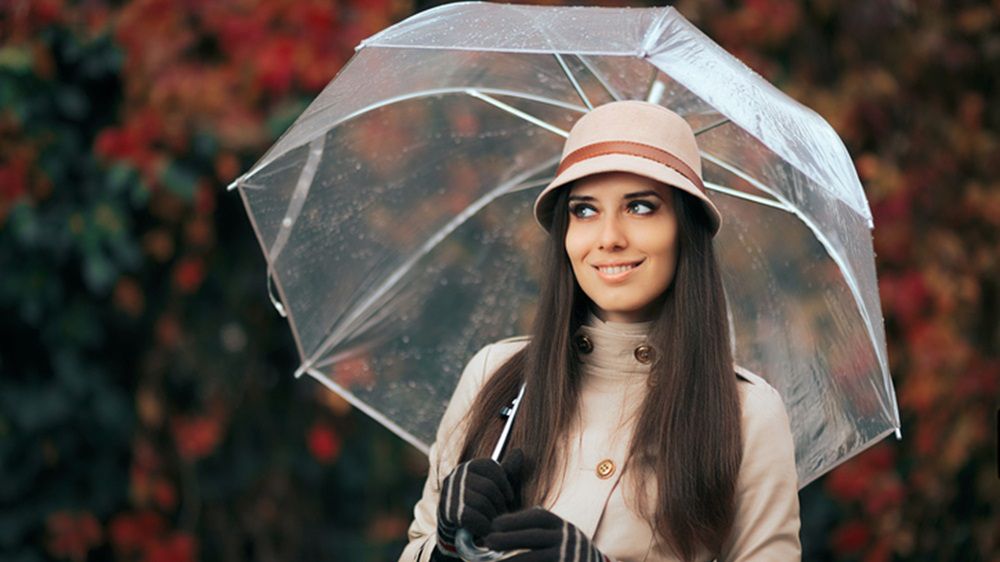 Klasyczny trencz przyda ci się jesienią