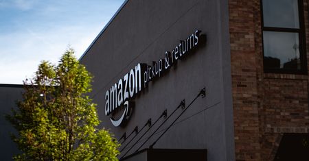 Amazon wchodzi do Polski. "Opóźnienie premiery serwisu może nie wyjść mu na dobre"