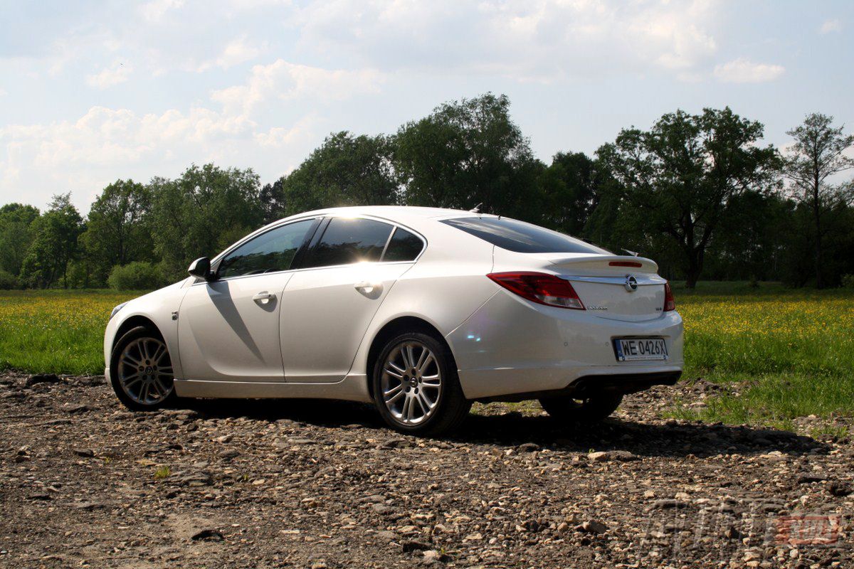 Opel Insignia Sport OPC Line