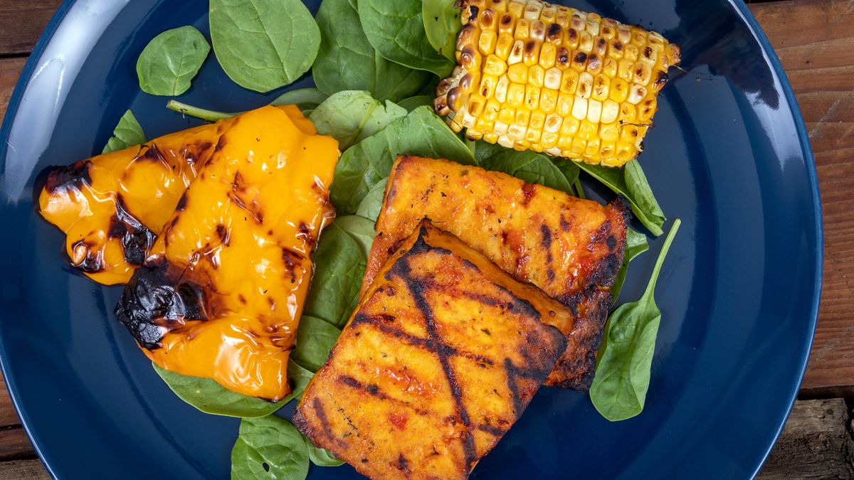 Grilowane tofu z dodatkami