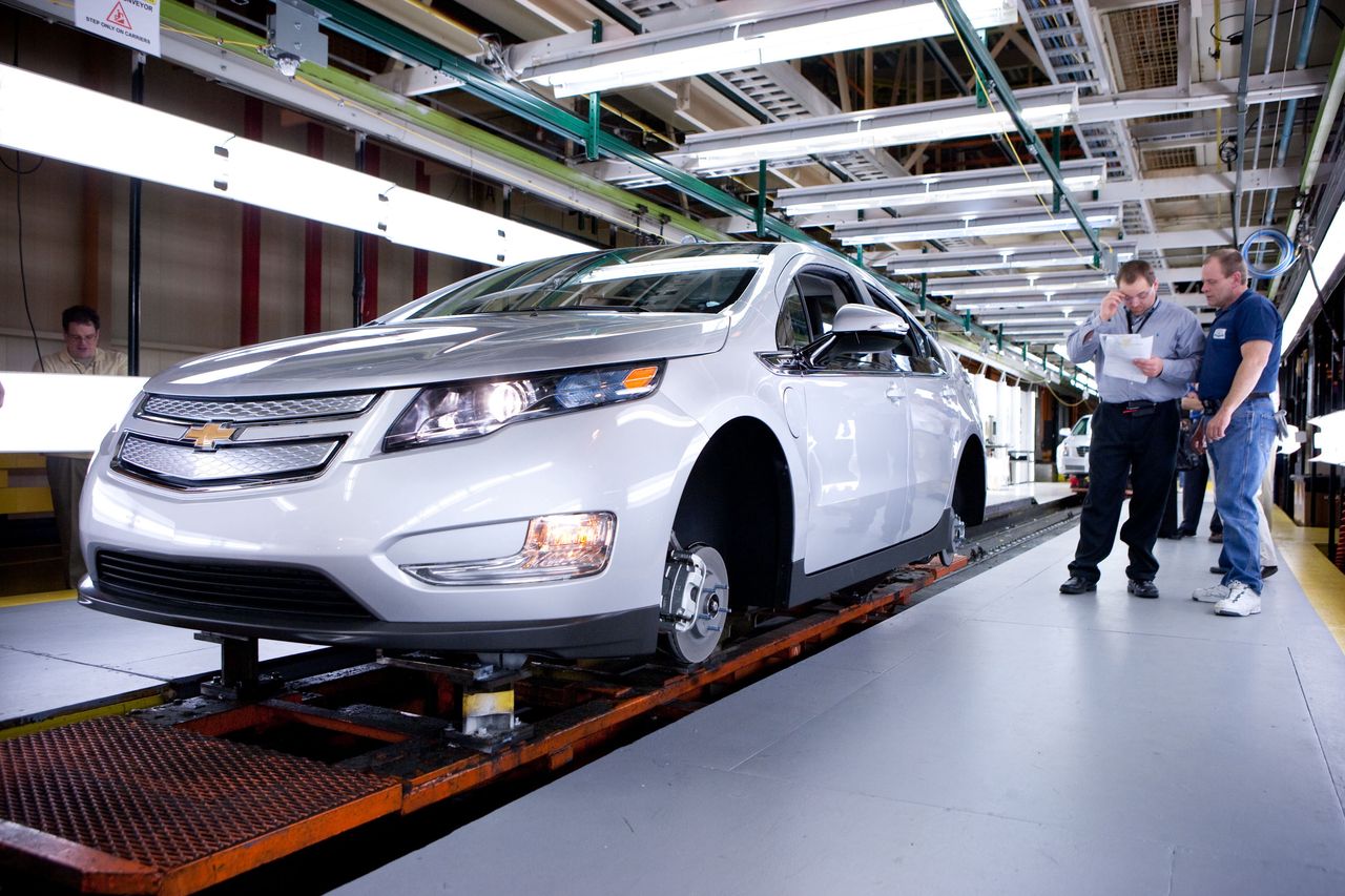 General Motors announces global layoffs amid electric vehicle shift