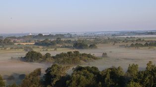 Tylko 6 st. C w nocy. Lokalnie przejdą burze