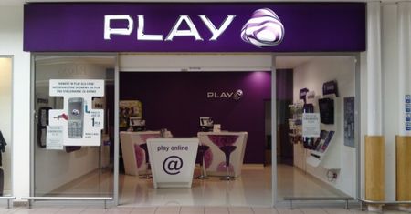 Play zmienia ceny topowych modeli, w tym Galaxy Note'a i Sensation XL