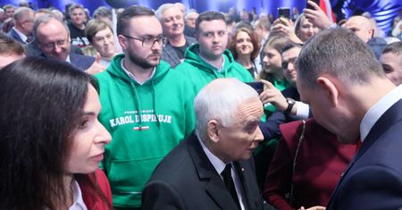 Sondaż: Nawrocki niezależny? Polacy mają wątpliwości