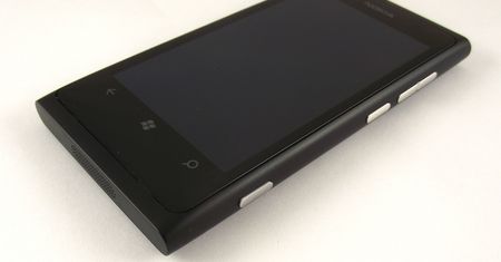 Ponad milion sprzedanych Lumii w 2011 roku! Finowie królują na na rynku WP7?