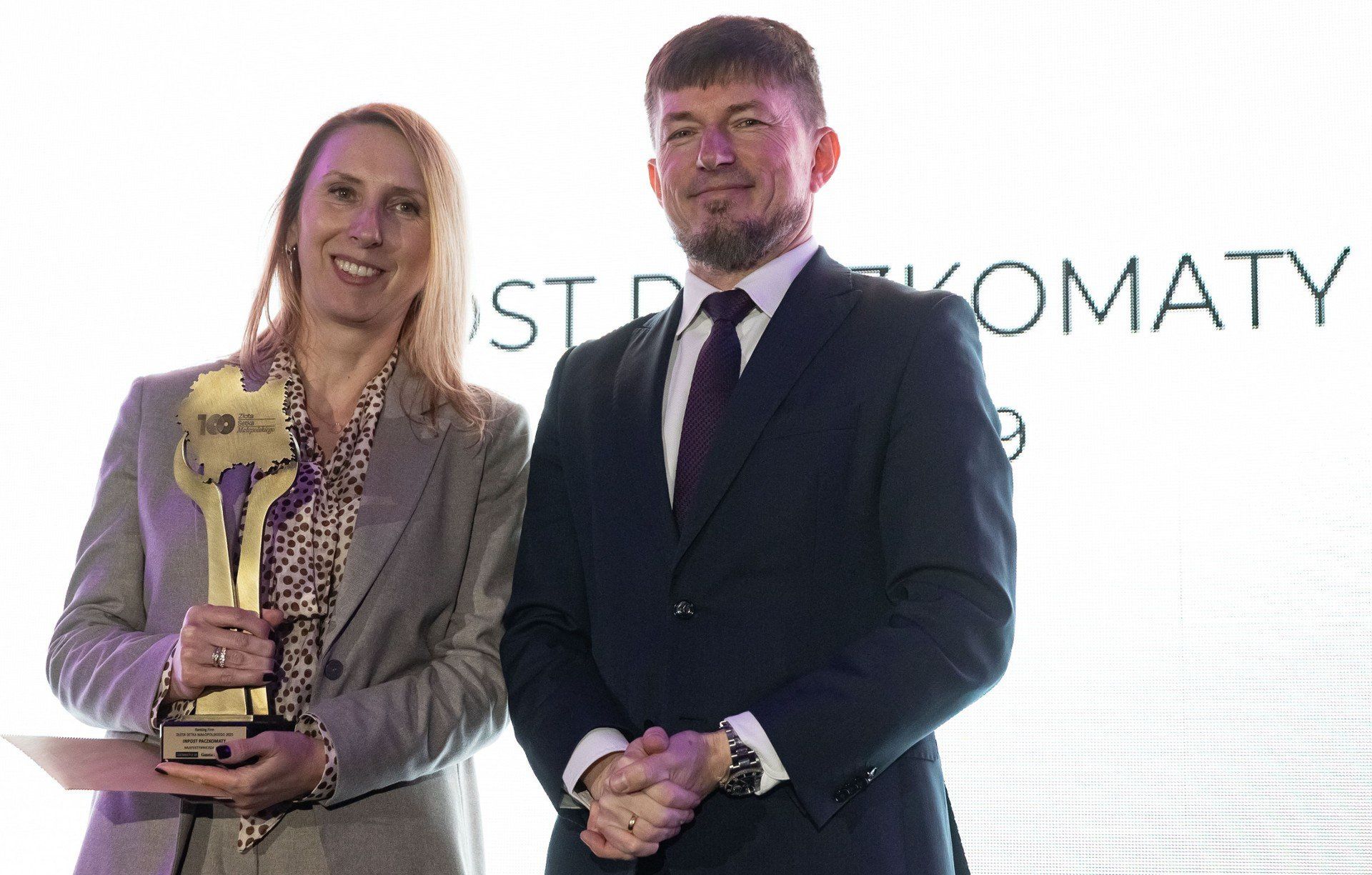 Arleta Adamus, dyrektor Biura Prawnego, InPost Paczkomaty oraz Dariusz Kołacz, prezes Makroregionu Południe, Polska Press Grupa