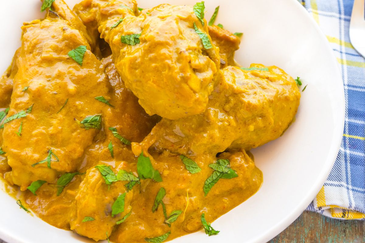 Discover the joy of Indian cuisine with this simple chicken curry recipe