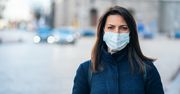 Koronawirus w Polsce. Jak zakrywać twarz w miejscach publicznych? Nie tylko maseczki będą pomocne