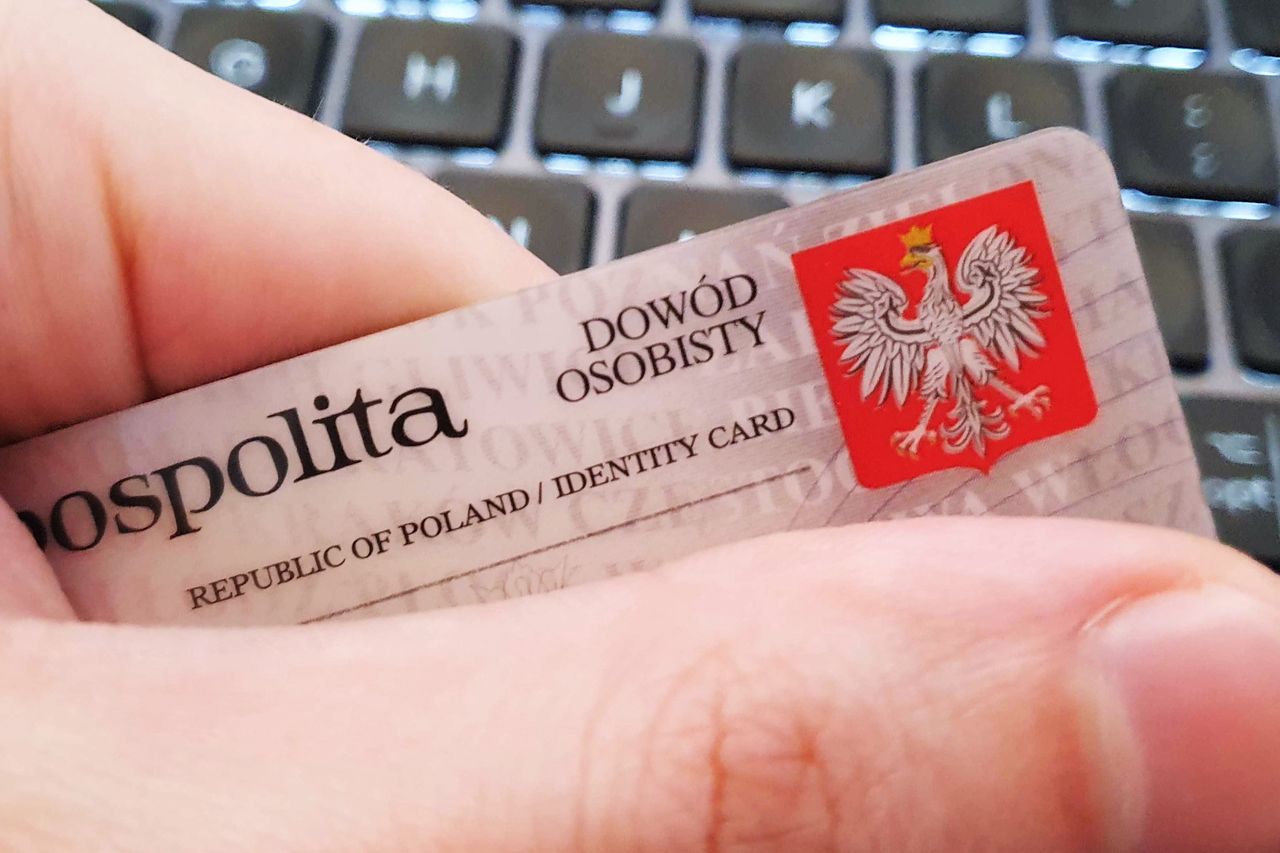 Podszywają się pod mObywatela. "PESEL został zweryfikowany"