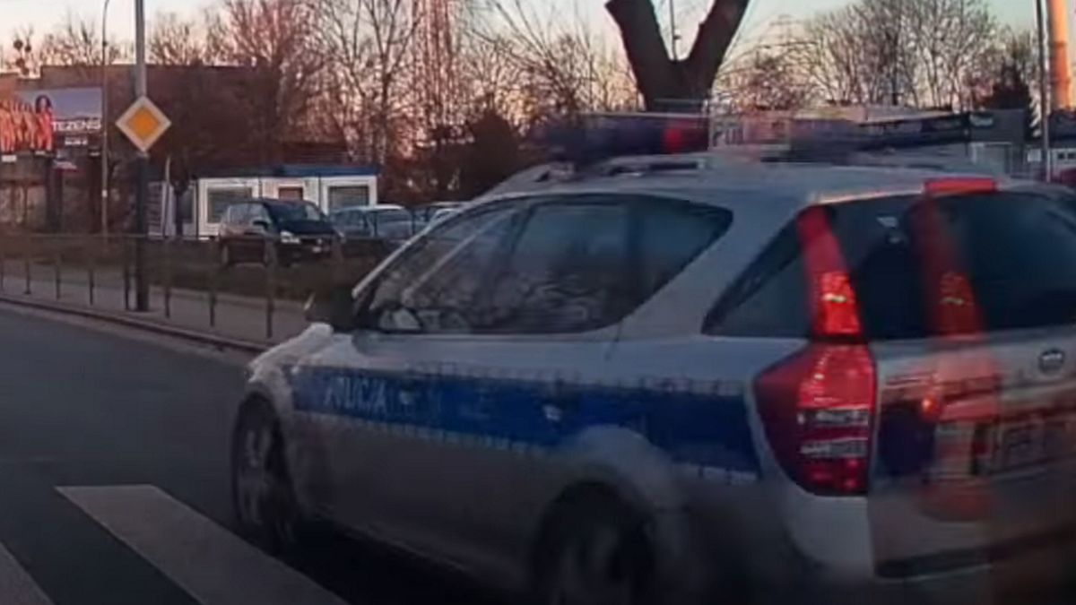 Radiowóz został przyłapany na gorącym uczynku