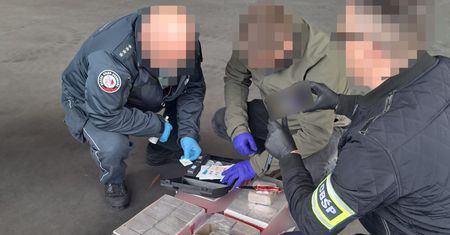 Rekordowy przemyt. W Gdyni przejęli ponad tonę heroiny