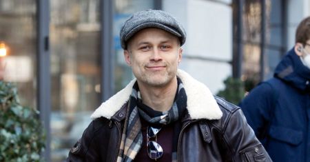Ojciec Macieja Zakościelnego wystąpił w "The Voice Senior"! Za kulisami wspierali go synowie (FOTO)