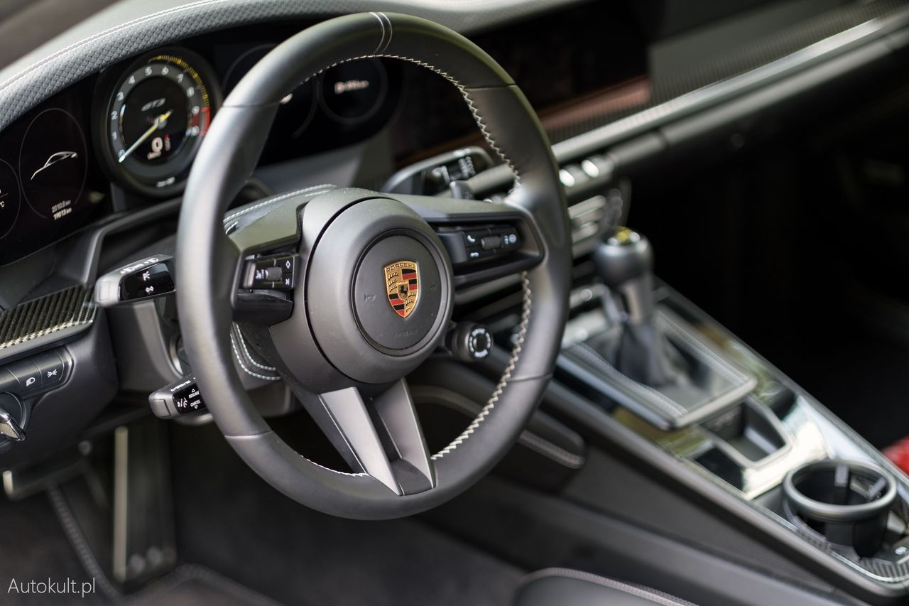 Porsche 911 GT3 z Pakietem Touring (2023)