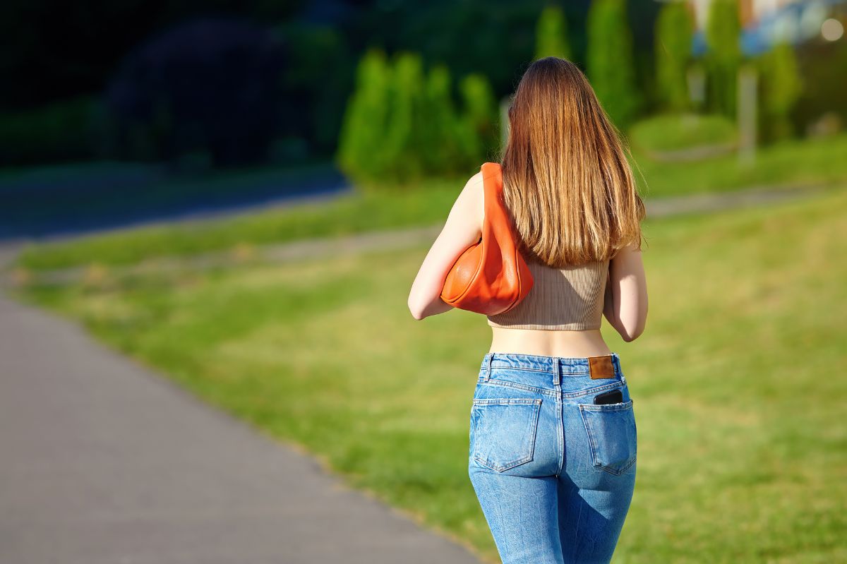 "Breadcrumbing" is the bane of many women