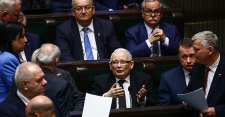PiS wyrzuci "zdrajców" i rozliczy szefów regionów. Kaczyński szacuje skalę porażek