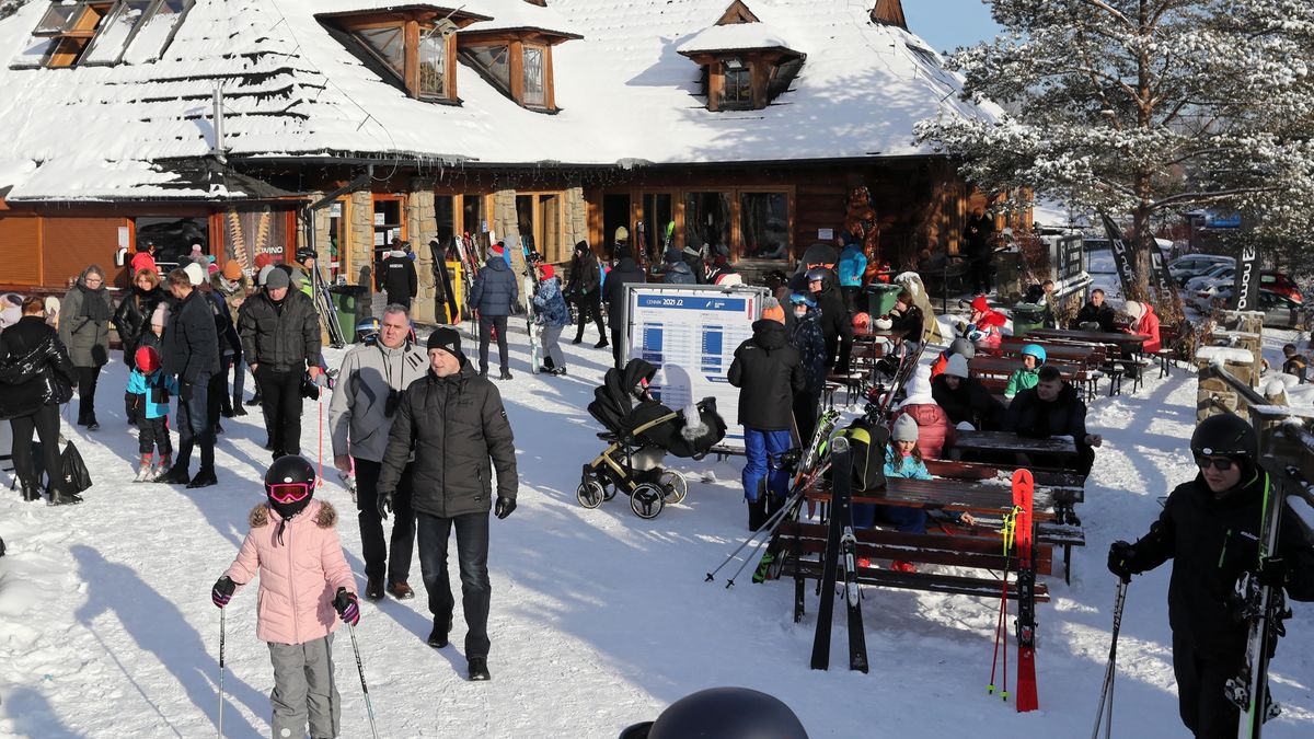 Polana Szymoszkowa
Grzegorz Momot
aktywny, g�ry, guba��wka, ludzie, narciarze, narty, Polana Szymoszkowa, stok, stoku, trasa, trasy narciarskie, wypoczynek, Zakopane, zakopanem, zima