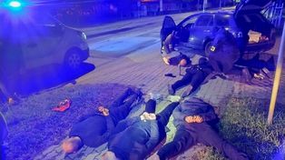 Solec Kujawski: Nocny rajd pseudokibiców przerwany. Planowali demolkę i ustawkę, trafili na policję