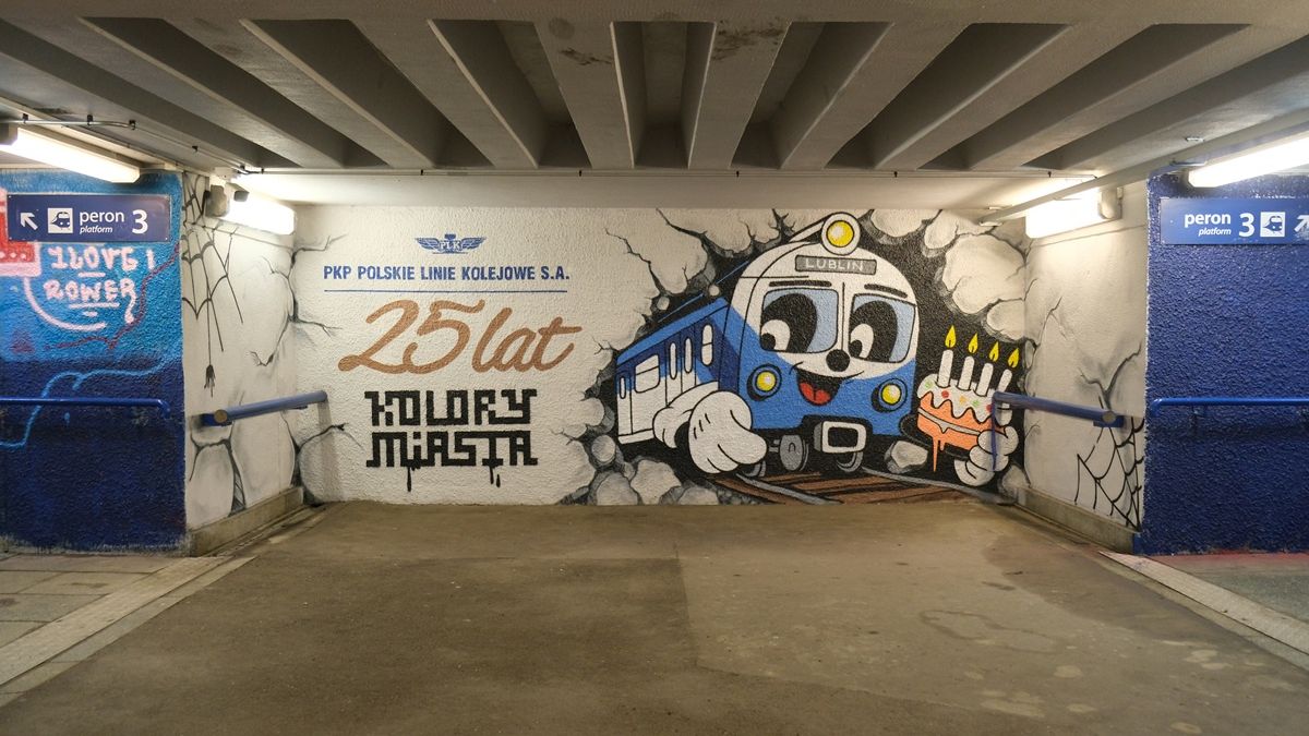 Graffiti w tunelu na przystanku Lublin Północny