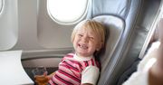 Dziecko w samolocie. Czy leci z nami niania?