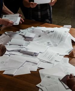 Nieprawidłowości przy liczeniu głosów. Prokuratura postawiła zarzuty