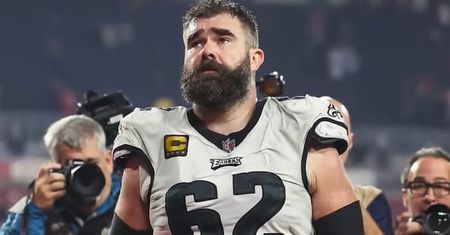 Gwiazda NFL zniszczyła telefon za słowa o Taylor Swift. Teraz się tłumaczy