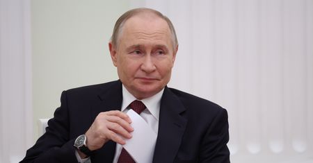 Rosji brakuje na wojnę. Putin sięga do kieszeni obywateli