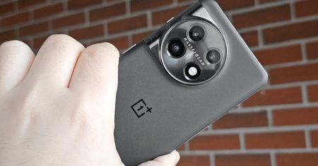 Test OnePlusa 11. Kilka kroków do przodu, kilka kroków do tyłu