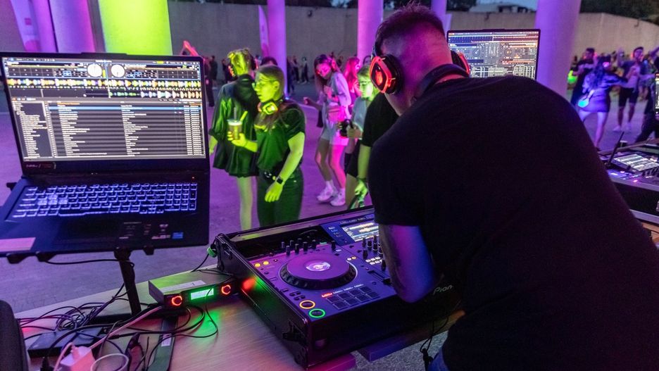 Starachowice Silent Disco odbędzie się w Centrum Kreatywności Pałacyk.