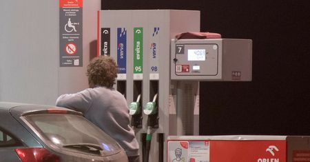 Ceny paliw spadają. Właściciele diesli ucieszą się najbardziej
