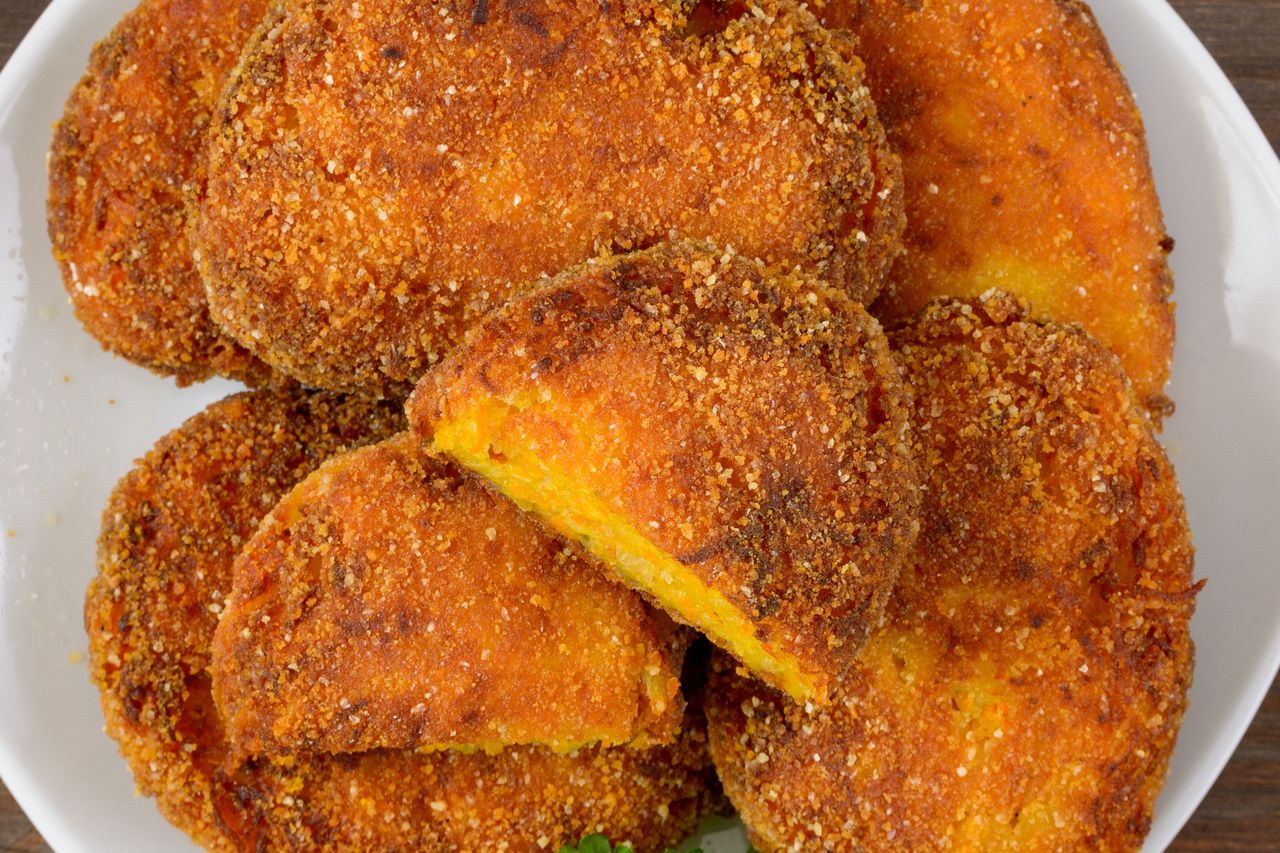 Vegetarian patties are a good alternative to the traditional ones.