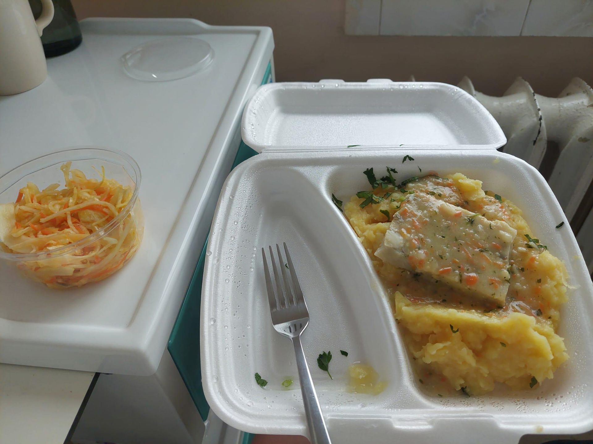 Obiad z rybą w gdańskim szpitalu