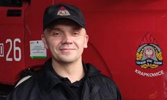 Strażak wracał z pracy do domu. Uratował z pożaru sześć osób, w tym dzieci