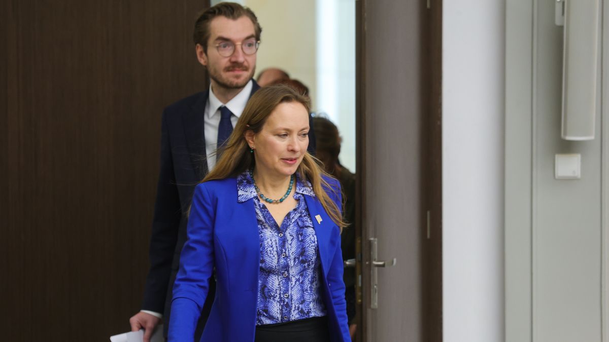 Katarzyna Pe�czy�ska-Na��cz, Jan Szyszko
Warszawa, 15.03.2024. Minister funduszy i polityki regionalnej Katarzyna Pe�czy�ska-Na��cz (P) oraz wiceminister funduszy i polityki regionalnej Jan Szyszko (L) podczas briefingu prasowego w siedzibie Ministerstwa Funduszy i Polityki Regionalnej w Warszawie, 15 bm. Tematem spotkania by�a Rewizja Krajowego Planu Odbudowy. (jm) PAP/Rafa� Guz
Rafa� Guz
konferencja prasowa, kpo, krajowy plan odbudowy, MFIPR, minister, Ministerstwo Funduszy i Polityki Regionalnej, posiedzenie, rewizja, Katarzyna Pe�czy�ska Na��cz