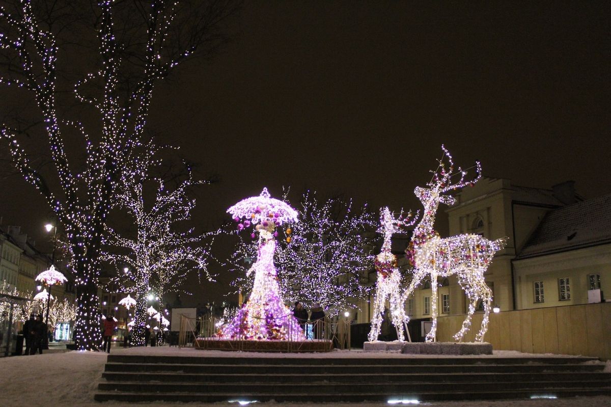 Ostatnie dni z iluminacją bożonarodzeniową w Warszawie